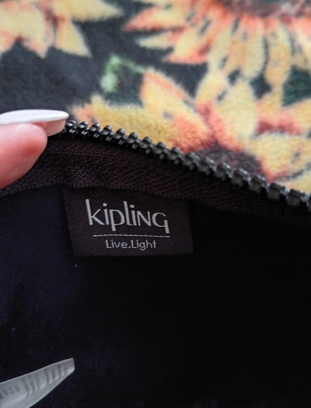 Kipling Creativity Small Pouch - Picture 6 of 9